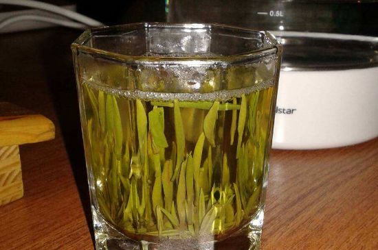 冷泡茶用什么茶葉最好，什么樣的茶適合冷泡？