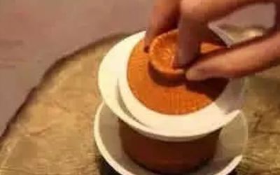 三才蓋碗的正確拿法，三才蓋碗抓碗法圖解