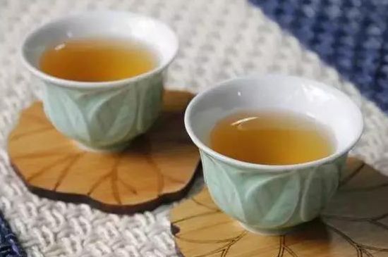 茶的三個(gè)禮儀，茶的禮儀小知識(shí)