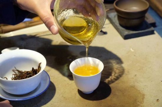 正常下一斤茶葉能喝多久，一個人一般一個月喝多少茶葉