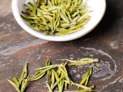 白茶品質(zhì)如何區(qū)分，白茶的優(yōu)劣質(zhì)量辨別方法