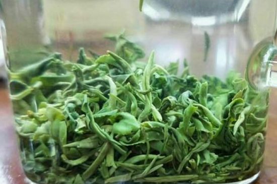什么茶葉容易放香精，香精茶有什么危害？