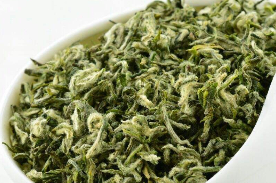 真假碧螺春泡水后區(qū)別，蘇州洞庭碧螺春怎樣鑒別好壞？