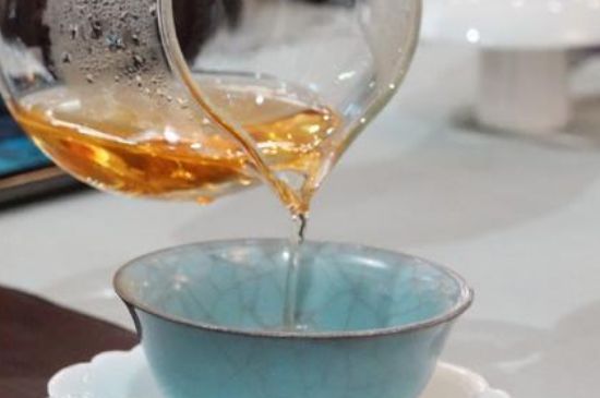 什么茶葉容易放香精，香精茶有什么危害？