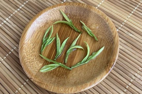 安吉白茶夏天怎么保存，安吉白茶能冷凍儲存嗎？