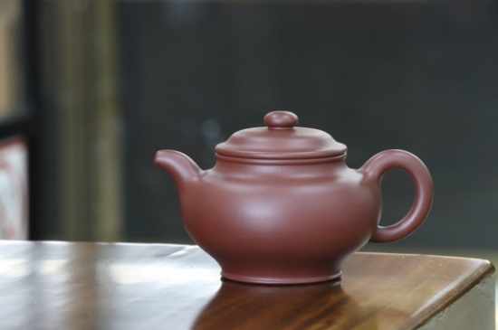 剛買的紫砂壺要怎么開壺養(yǎng)壺，<a href=http://www.blghub.com/chaju/zisha/ target=_blank class=infotextkey>紫砂壺開壺</a>與養(yǎng)壺的方式方法