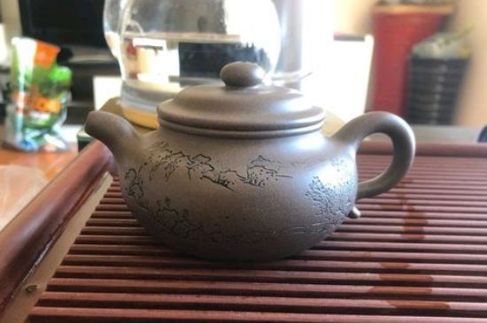 正宗紫砂壺多少錢一套，一套正宗宜興紫砂壺什么價(jià)格
