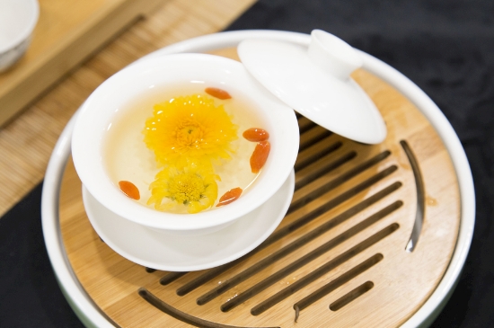 菊花茶天天喝行嗎，每天喝菊花泡茶喝好嗎？