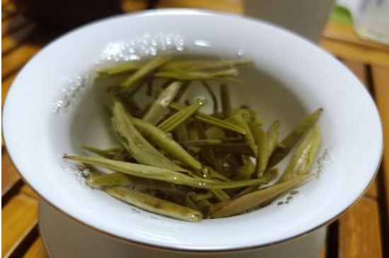 茉莉銀針屬于什么茶，茉莉銀針適合什么人喝？