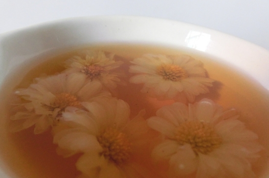 喝菊花茶有什么效果，女人長期喝菊花茶好嗎？