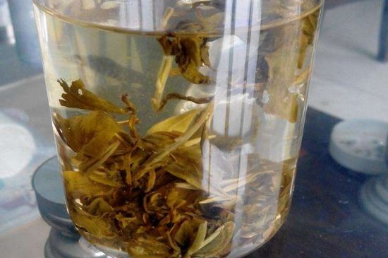 茉莉龍珠保質(zhì)期多長(zhǎng)時(shí)間，茉莉龍珠茶放幾年了還能喝嗎？