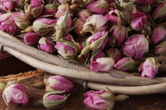 玫瑰花茶是應該煮還是蒸，玫瑰花茶是不是煮一下效果更好？