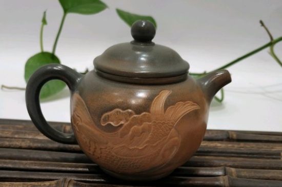 泡茶用坭興陶和紫砂壺哪個(gè)好，紫砂壺比坭興陶壺好嗎？