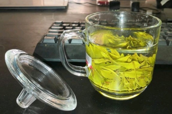 常見的七大材質(zhì)的茶具優(yōu)缺點(diǎn)，用什么材質(zhì)的茶具泡茶最好？