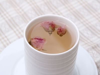 干玫瑰花泡前需要洗嗎，泡玫瑰花需要洗一下嗎？