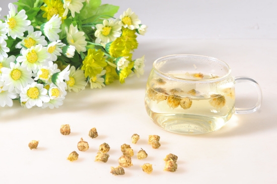喝菊花茶有什么效果，女人長期喝菊花茶好嗎？