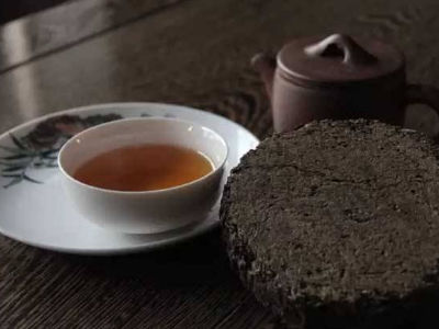 安化黑茶的功效，安化黑茶可以調(diào)理腸胃嗎？