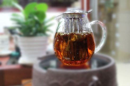 福鼎白茶要喝老的嗎，為什么喝白茶要喝老茶存新茶？