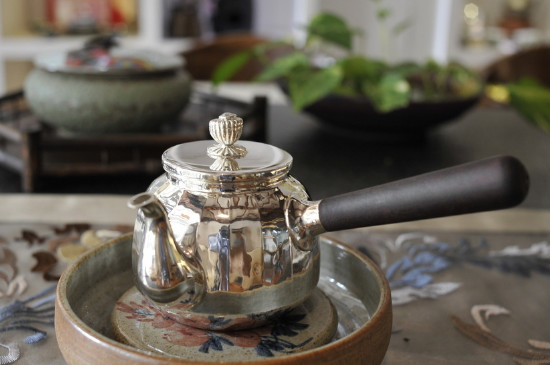 黑茶用什么壺煮最好，黑茶用什么煮效果好？