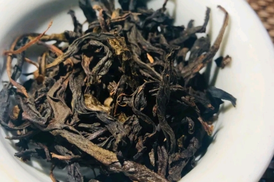 長期喝巖茶會(huì)上火嗎？巖茶這樣喝了容易上火！