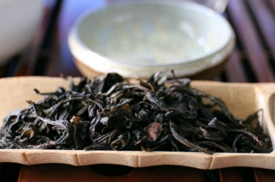 長期喝巖茶會(huì)上火嗎？巖茶這樣喝了容易上火！