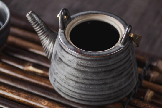 黑茶用什么壺煮最好，黑茶用什么煮效果好？