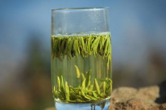竹葉青茶泡不立起來(lái)怎么回事，竹葉青茶怎么泡立起來(lái)