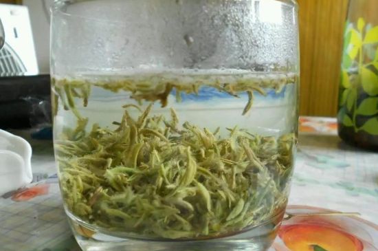 碧螺春為什么泡水渾濁，碧螺春茶葉泡水感覺很臟是混濁的