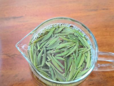 竹葉青和毛尖的區(qū)別，竹葉青和信陽毛尖哪個好？