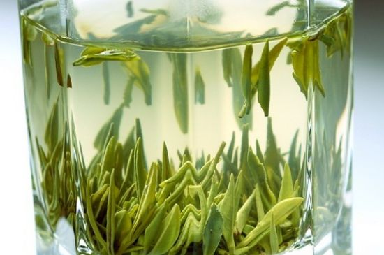 竹葉青和雀舌哪個(gè)貴，竹葉青茶貴嗎？