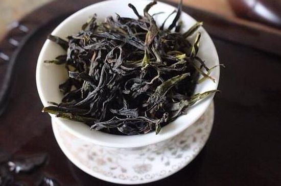鴨屎香單叢雪片茶的特點(diǎn)，鳳凰雪片茶有什么特點(diǎn)？