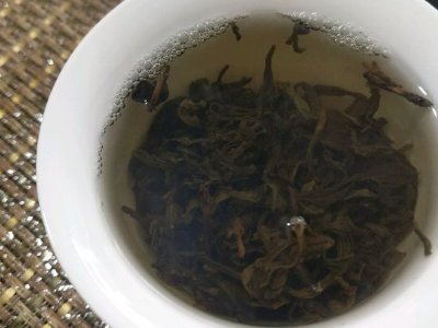 喝安化黑茶的副作用，長(zhǎng)期飲用黑茶的副作用