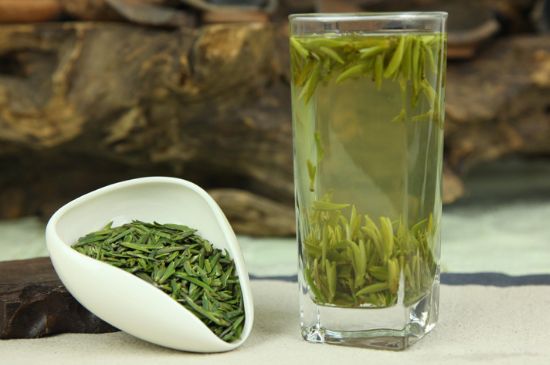 竹葉青和雀舌哪個(gè)貴，竹葉青茶貴嗎？