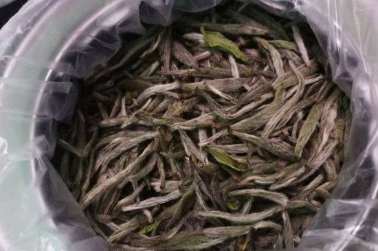 新白毫銀針和老白毫銀針的區(qū)別，新老白毫銀針的品質特征