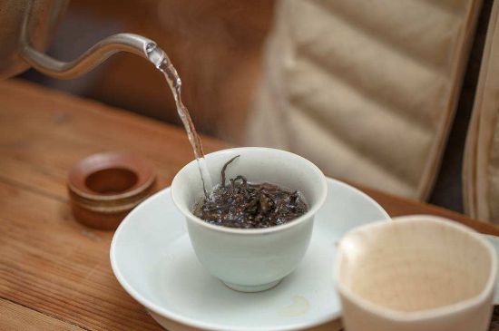 為什么喝巖茶看不起別的茶，喝巖茶的看不上所有茶類？