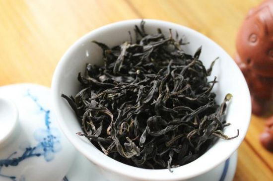 鋸朵仔跟鴨屎香哪個貴，鋸朵子和鴨屎香哪個好喝？