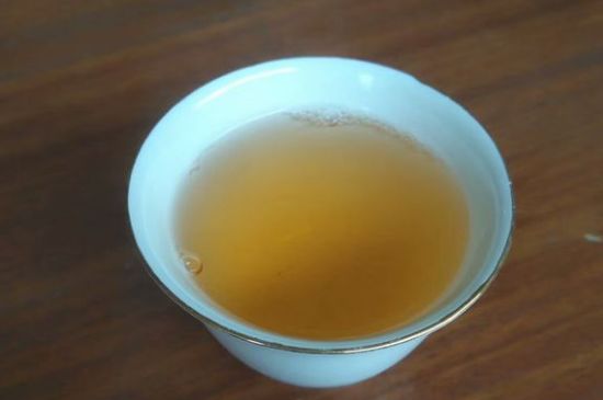 黑茶排濕毒的身體表現(xiàn)，喝黑茶排毒反應(yīng)癥狀